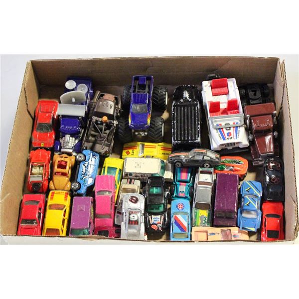 FLAT WITH ASSORTED COLLECTION OF ESTATE