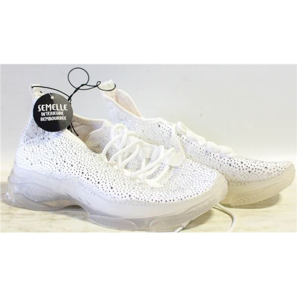 NEW SIZE 8 SKECHER STYLE GLITTER SHOES