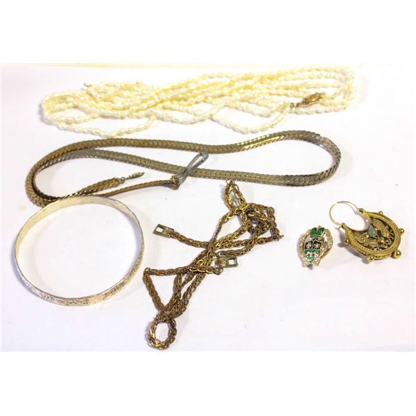 ESTATE AUTHENTIC SEED PEARL NECKLACE &