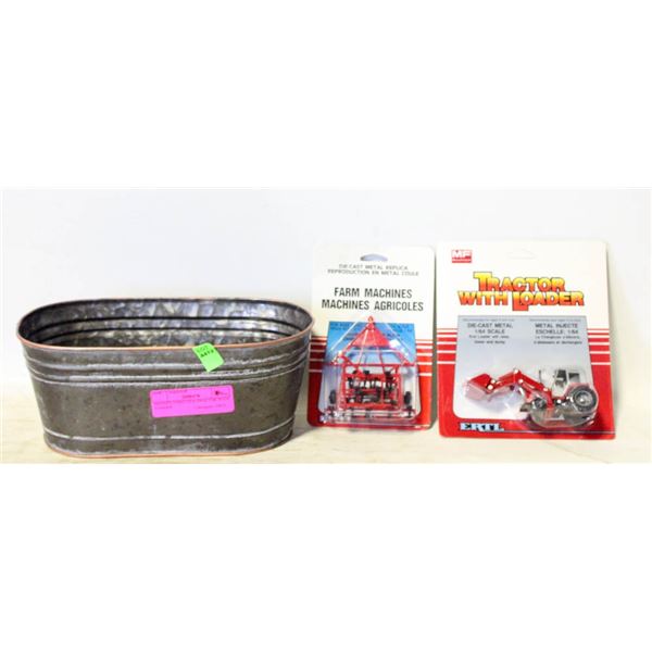 MASSEY FERGUSEN TRACTOR WITH LOADER