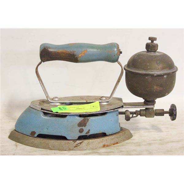 VINTAGE COLEMAN INSTANT-LITE STEAM IRON