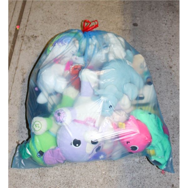 LARGE BAG OF STUFFIES