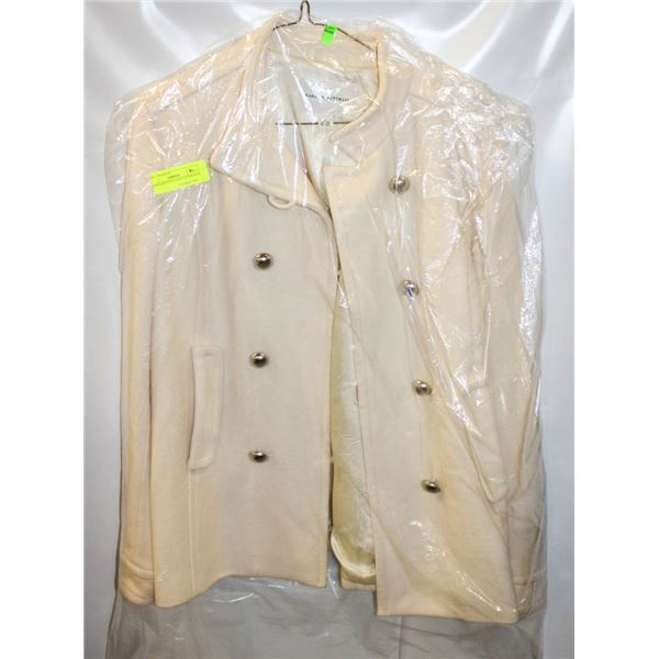 LADIES WINTER JACKET SZ MEDIUM