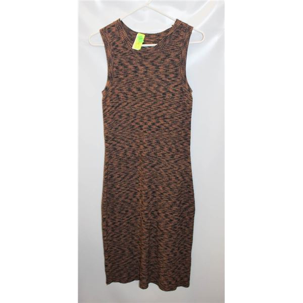 VOLCOM DRESS - MED