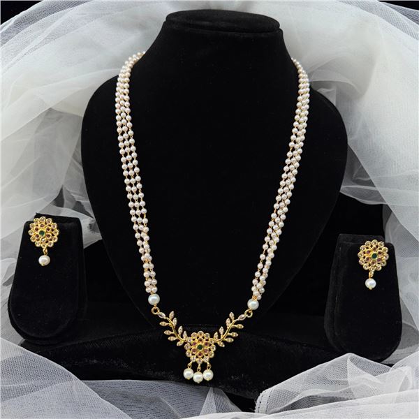 GOLD PLATED FEATHER NECKLACE EARRINGS SET