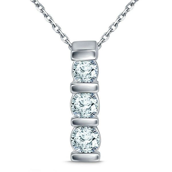 3.04 CT VVS1 ICE WHITE COLOR ROUND MOISSANITE 925S