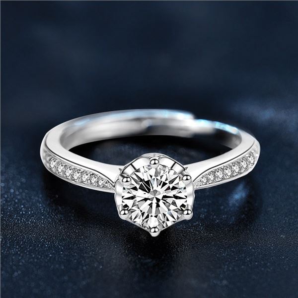 GRA CERTIFIED ROUND BRILLIANT MOISSANITE