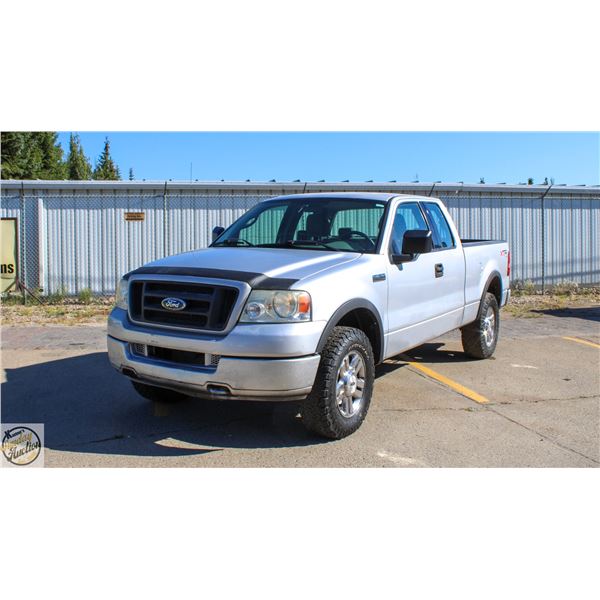 2004 FORD F-150 TRITON