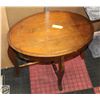 Image 1 : VINTAGE COFFEE TABLE H-17" W-18" L-24"