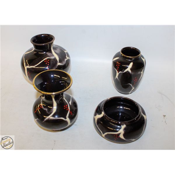 4 MATCHING PATTERN ALL DIFFERENT SHAPED