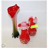 Image 1 : 3 ART GLASS VASES (2 ARE MATCHING)
