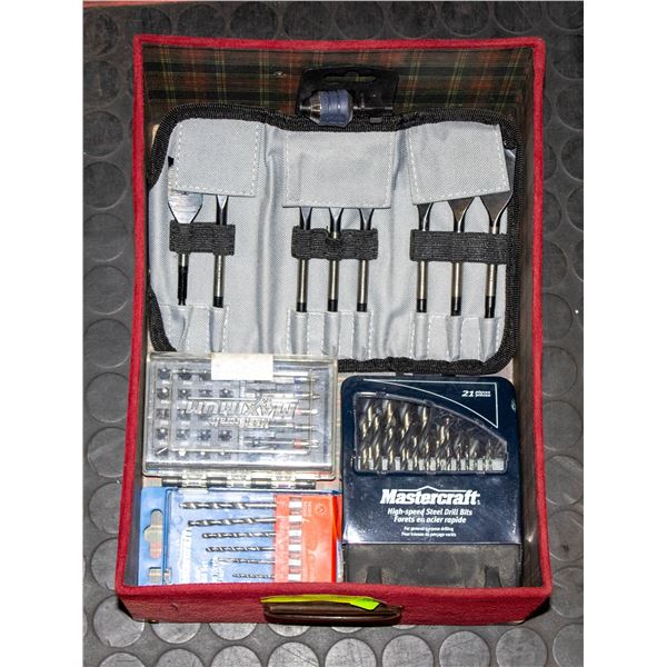 4 PACKS OF MASTERCRAFT DRILL BITS