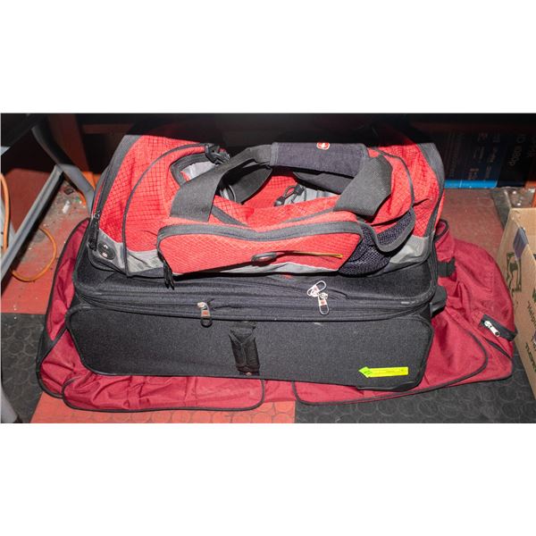 PAIR OF SUITCASES ONE DUFFLE STYLE