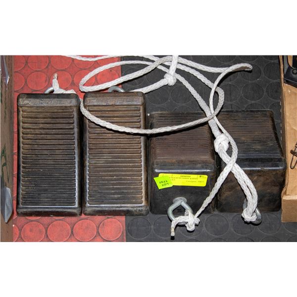 FOUR SOLID RUBBER WHEEL CHUKS