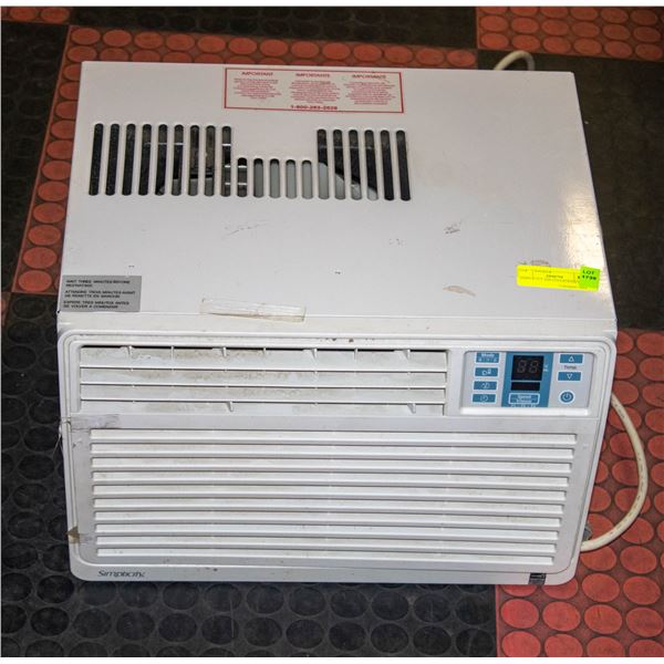 SIMPLICITY AIR CONDITIONER **YELLOWED PLASTIC**