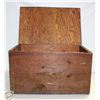 Image 4 : ANTIQUE FOOD CRATE