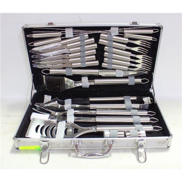 ONE SUPREME NEW BBQ TOOL SET W/STEEL CASE
