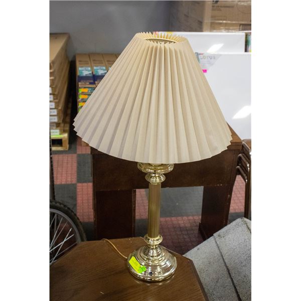 VINTAGE TABLE LAMP