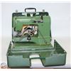 Image 1 : ONE SEWING MACHINE WITH CASE