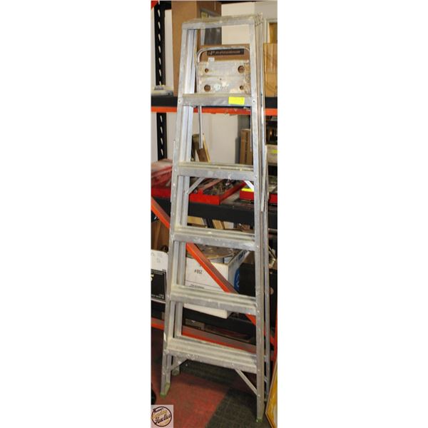 6 FOOT A FRAME LADDER