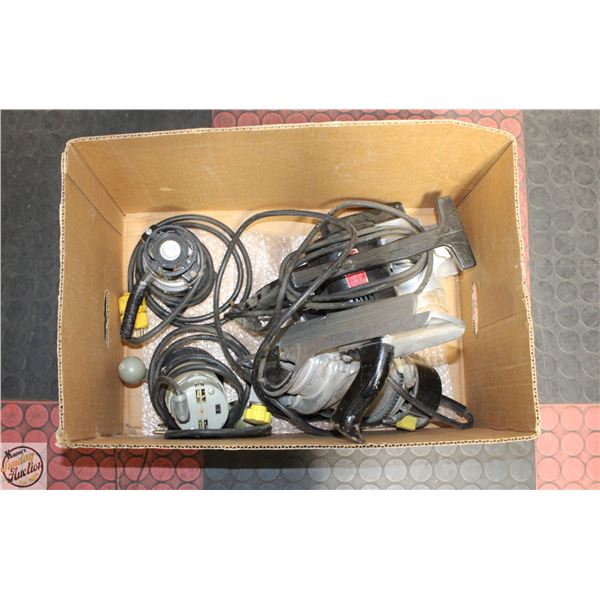 4 HANDHELD ROUTERS POWERED