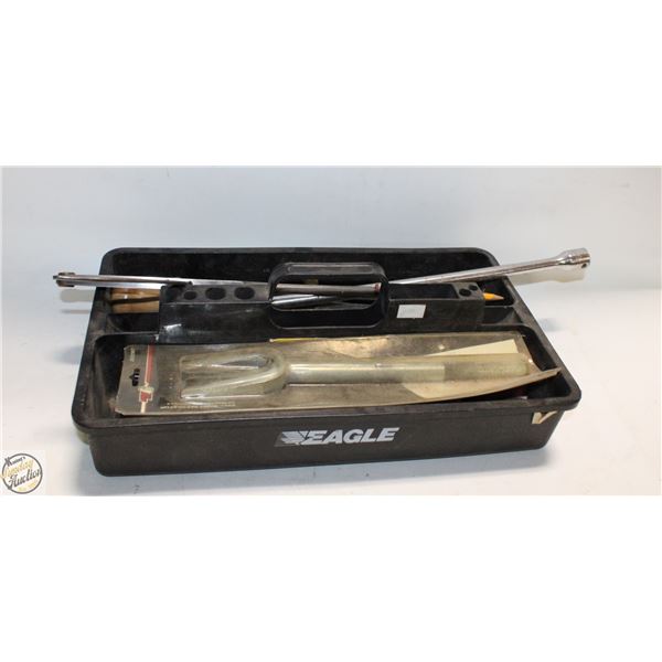 BOX OF VARIOUS HAND TOOLS