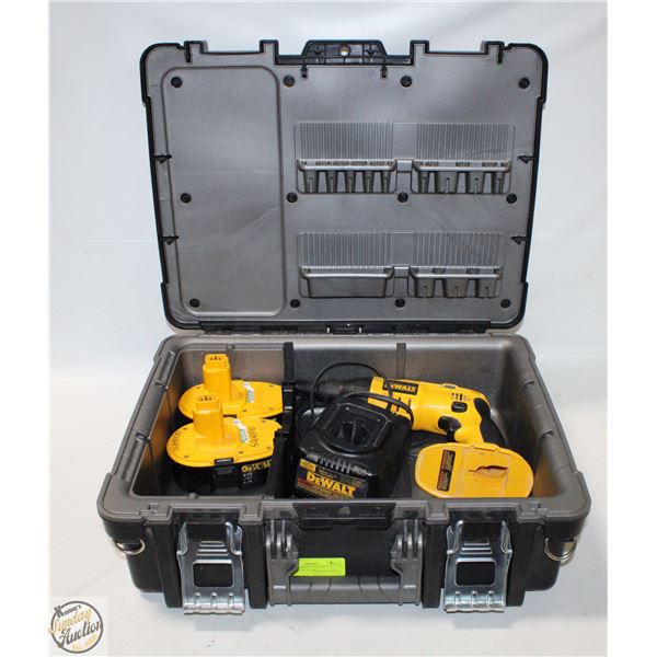 DEWALT SCREW GUN AND CHARGERS IN A CASE