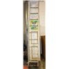 Image 1 : 10FT ALUMINIUM LADDER WITH WHEELS