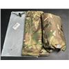 Image 6 : 1 Camouflage Hooded Rain Poncho/Lightweight Raincoat for Outdoors - Brand New
