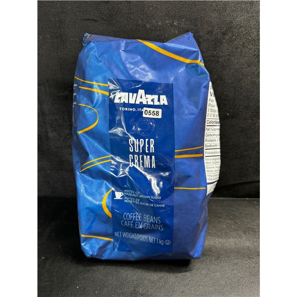 1 1KG Bag of Lavazza Super Crema Coffee Beans with Notes of Hazelnut and Brown Sugar - New