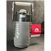 Image 2 : 1 IGLOO Proformance 1 Quart Water Jug/Beverage Cooler