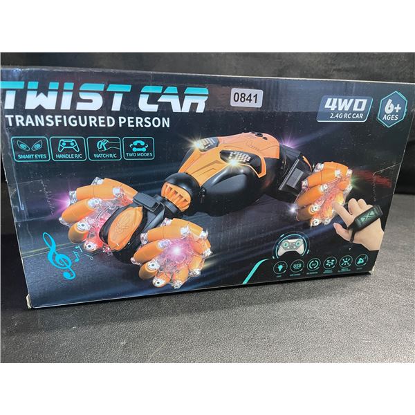 1 Twisted Car Transformer-Style Stunt Car/Remote Control 4WD Car Toy - Brand New