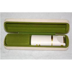 Womens Shaver and Accesories