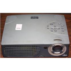 Aptoma EP 755 Projector
