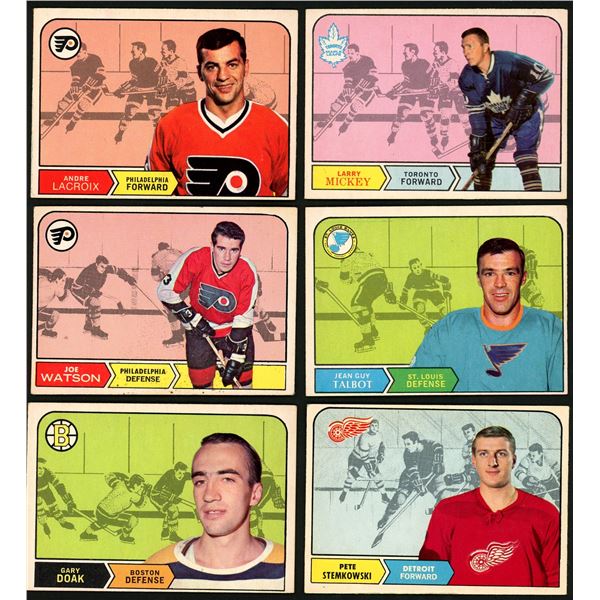 Lot of 18 x 1968-69 O-Pee-Chee Hockey Cards