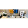 Image 1 : RS - Assorted Home Decor Bundle - Framed Art, Candle Holders & Accents