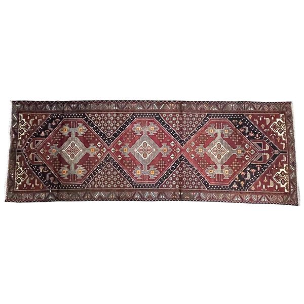 DAH High Quality Persian Genuine Hand-knotted Rug, 117" x 41"