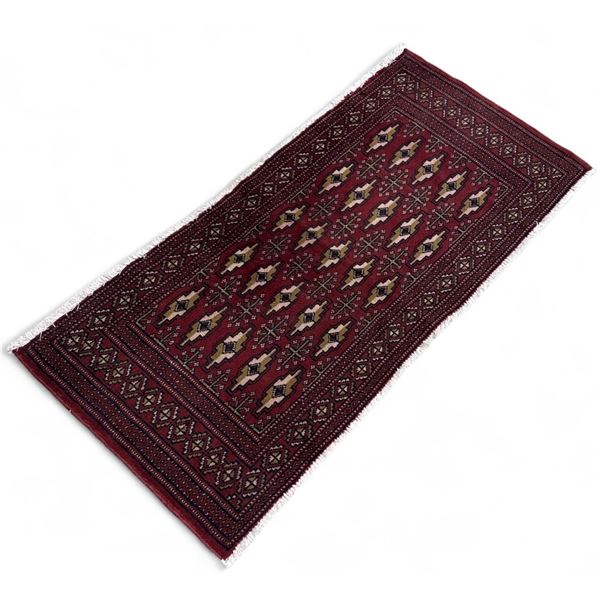 DAH High Quality Persian Genuine Hand-knotted Rug, 52  x 25 