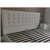 Image 2 : Seattle King White - Headboard ONLY