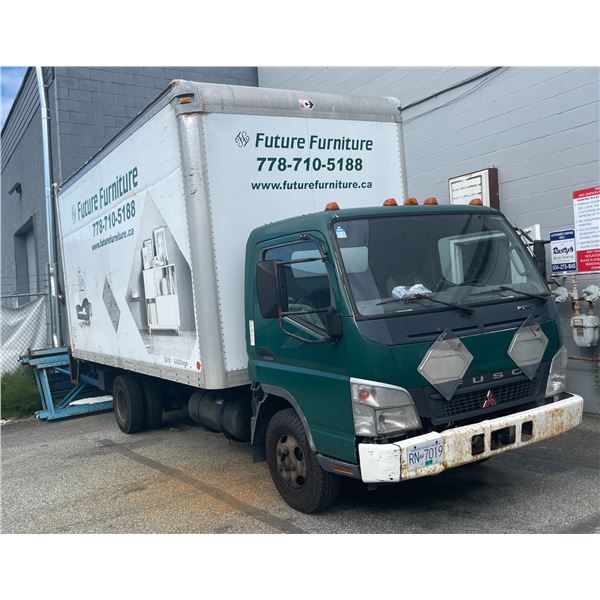 2007 Mitsubishi Fuso FE140 Commercial Box Truck - 373,xxx km -Diesel, 6400 kg GVW, with Liftgate (Lo