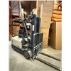 Image 1 : Crown SC Series Electric Sit-Down Forklift - 3-Wheel Counterbalance Lift Truck with Access (Location