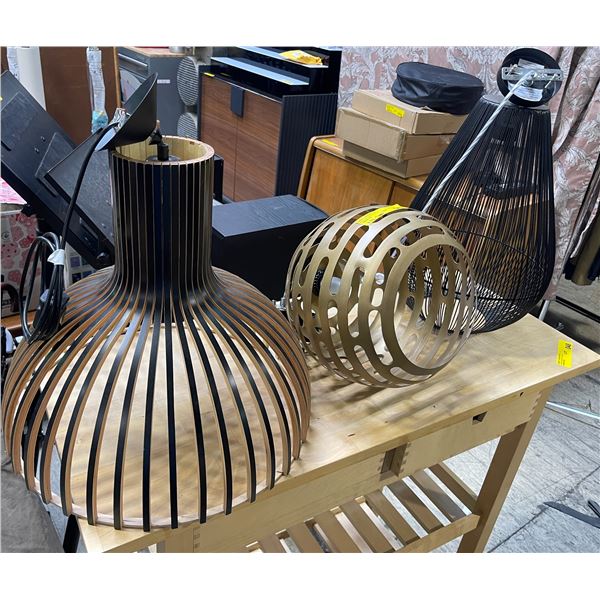 Group of 3 Hanging Light Fixtures