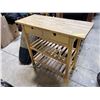 Image 2 : Light Wood End Table