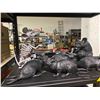 Image 2 : Shelf of Halloween Decor - Rats, Skeletons, Etc.