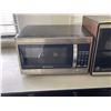 Image 2 : 2 Pc - Emerson & GE Microwaves