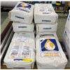 Image 1 : Group - Qualisorb Super All Purpose Absorbent 25lb. Bags (Approx. 8 Bags)