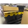 Image 2 : Group - Ultra Spill Pallets