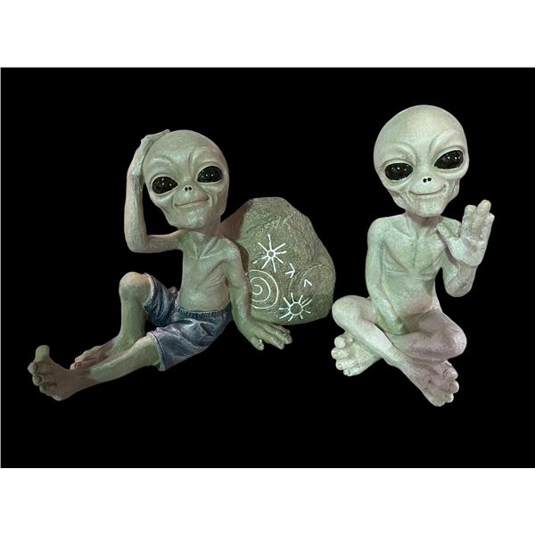 Set of 2 Grey Alien Figurines