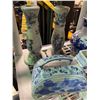 Image 2 : Vintage-Style Blue & White Ceramic Collection - Vase, Candlesticks, Mirrors