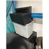 Image 3 : 2 Black Storage Cases with Rackets & Vinyl Rolls